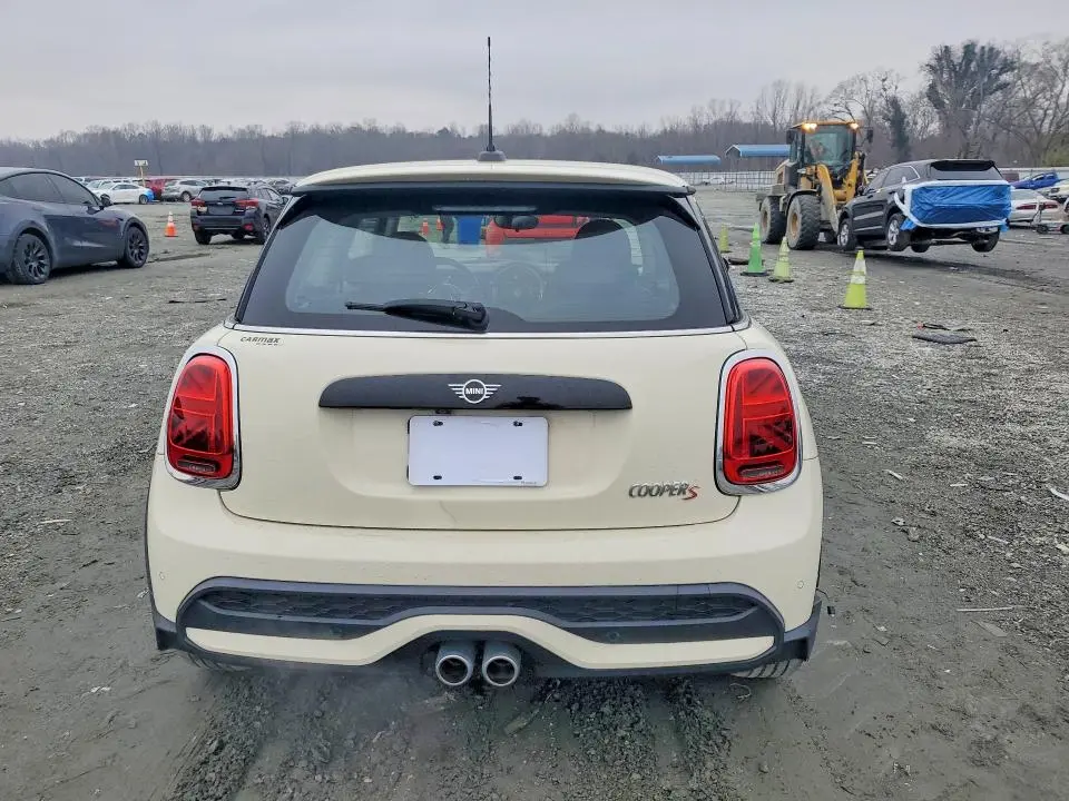 2022 MINI COOPER S  