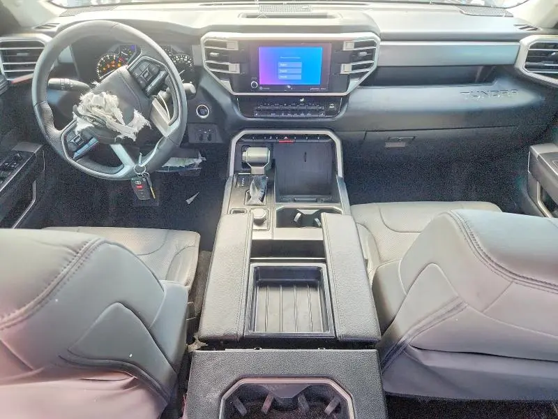 2024 TOYOTA TUNDRA DOUBLE CAB SR  