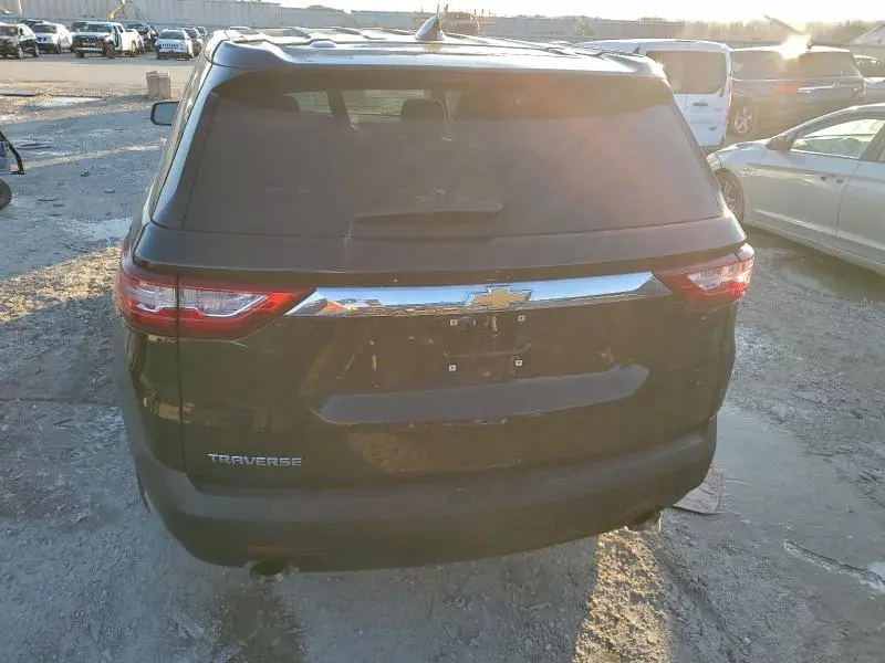 2021 CHEVROLET TRAVERSE LS  