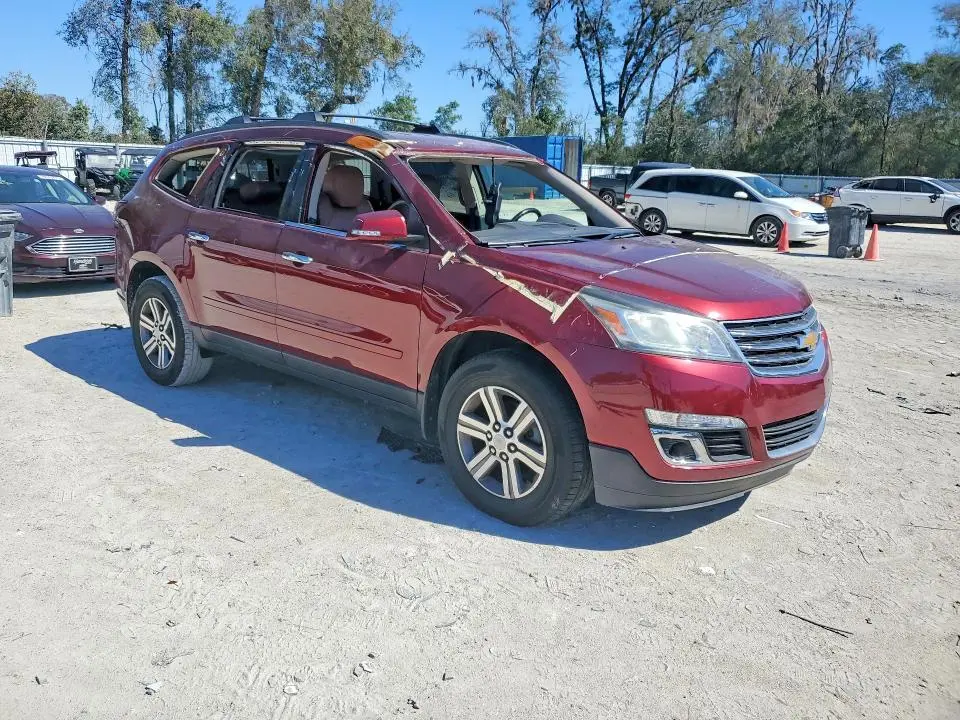 2017 CHEVROLET TRAVERSE LT  