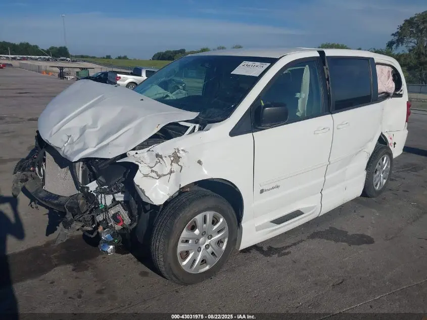 2016 DODGE GRAND CARAVAN SE
