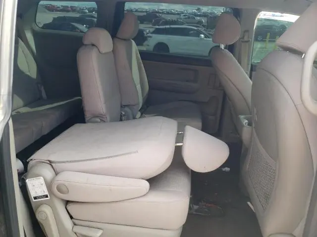2017 KIA SEDONA LX  