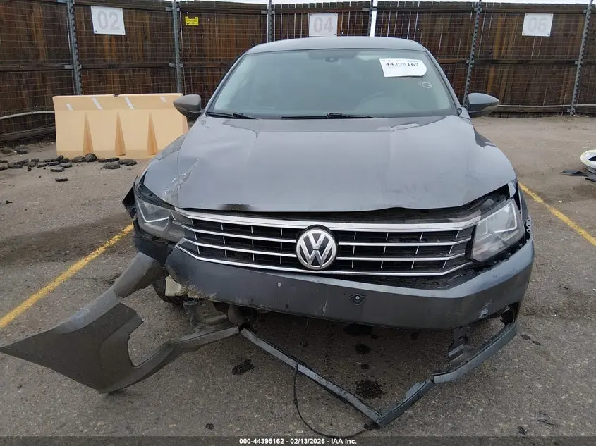 2017 VOLKSWAGEN PASSAT 1.8T S
