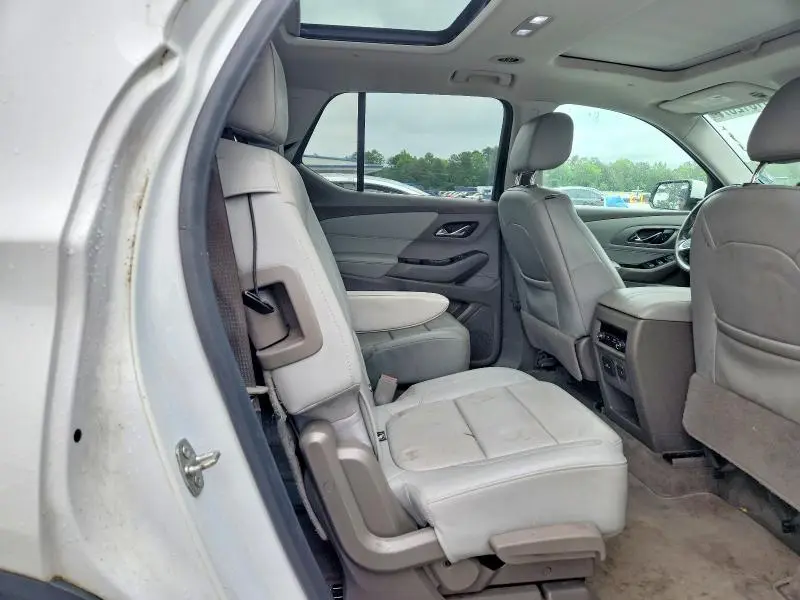 2019 CHEVROLET TRAVERSE LT  