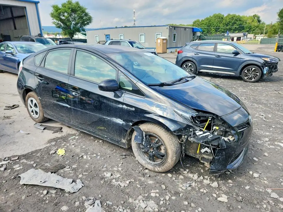 2015 TOYOTA PRIUS FOUR  