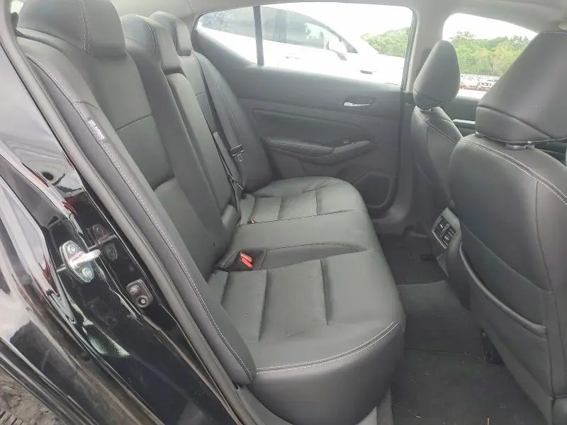 2024 NISSAN ALTIMA SL  