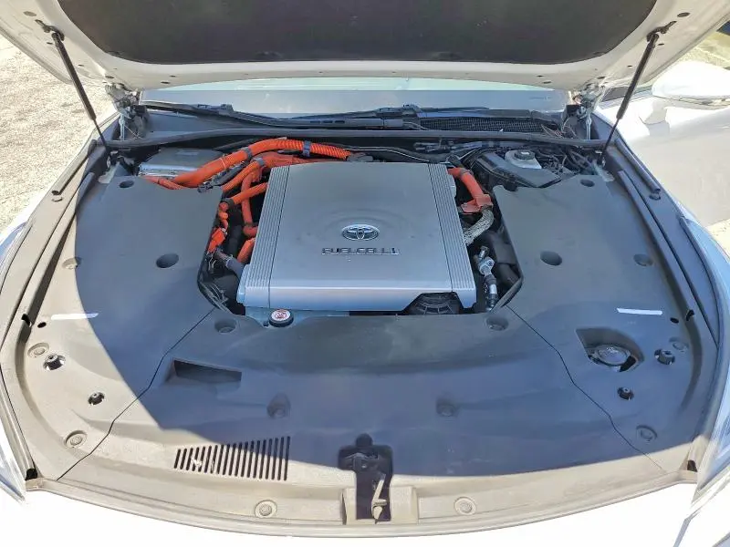 2022 TOYOTA MIRAI XLE  