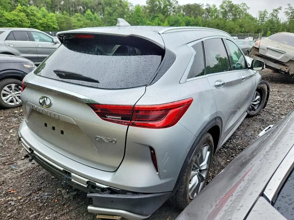 2019 INFINITI QX50 BASE  