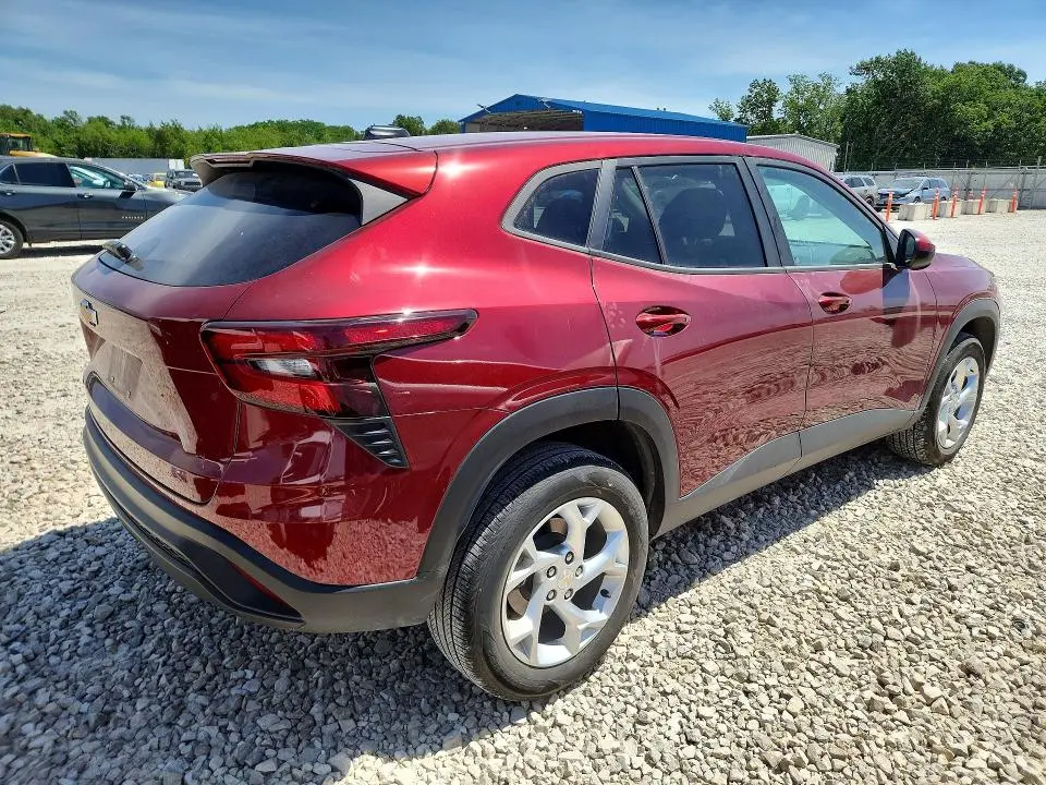 2024 CHEVROLET TRAX LS  