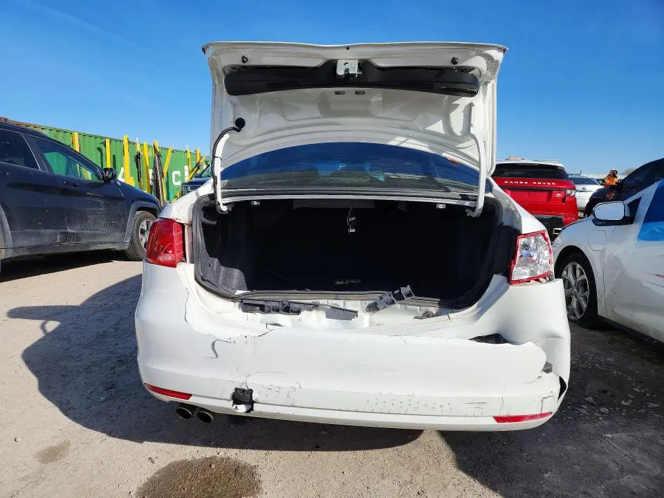 2011 VOLKSWAGEN JETTA BASE  