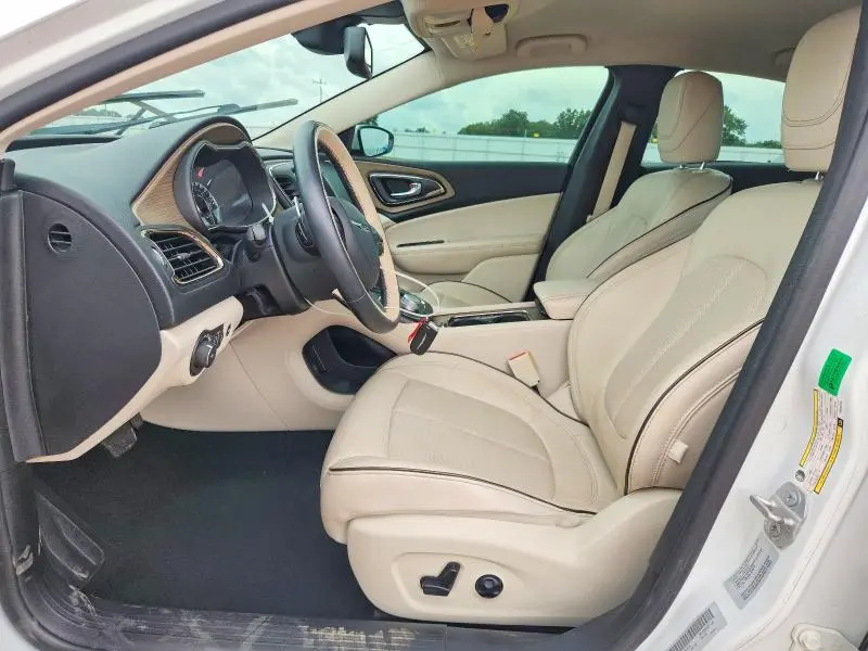 2015 CHRYSLER 200 C  