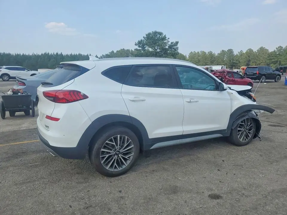2020 HYUNDAI TUCSON SEL  