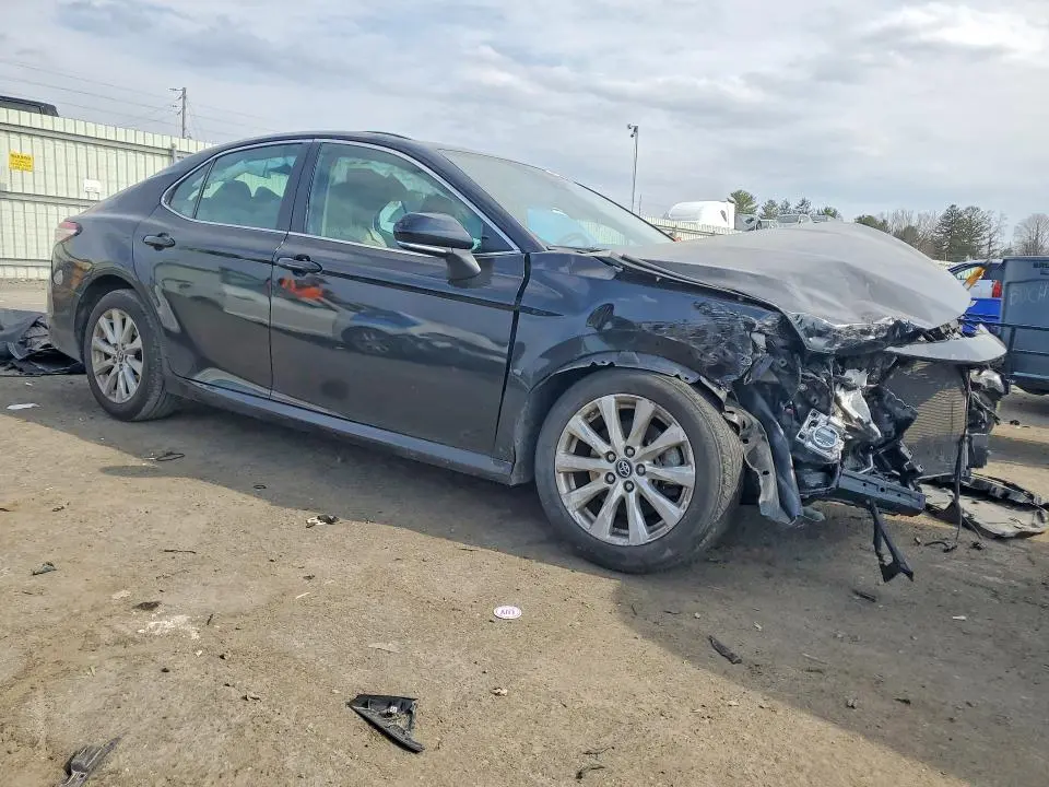 2019 TOYOTA CAMRY LE  