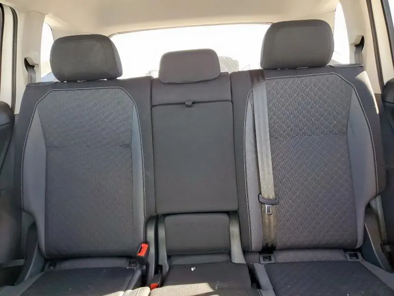 2021 VOLKSWAGEN TIGUAN S  