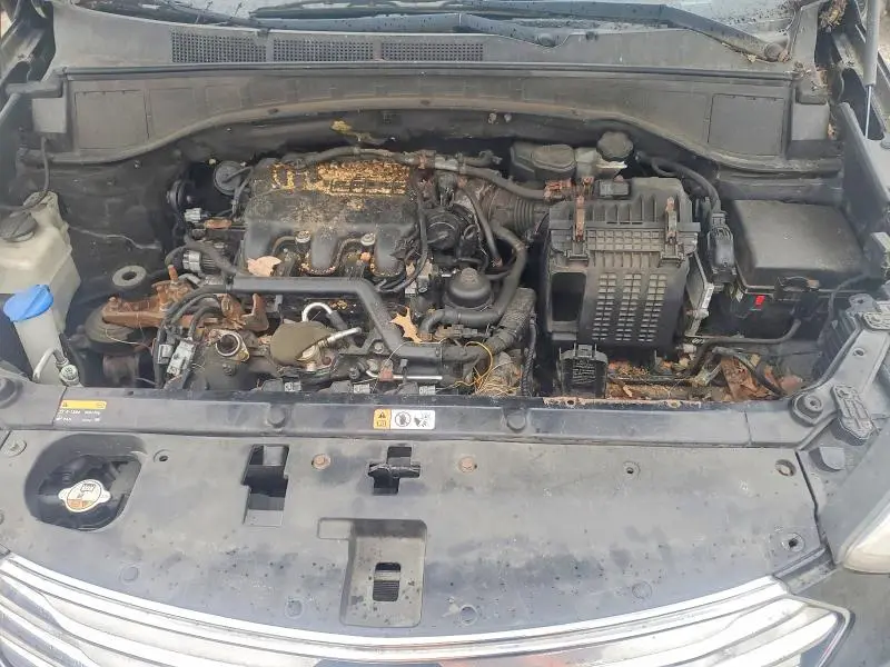 2016 HYUNDAI SANTA FE SE  