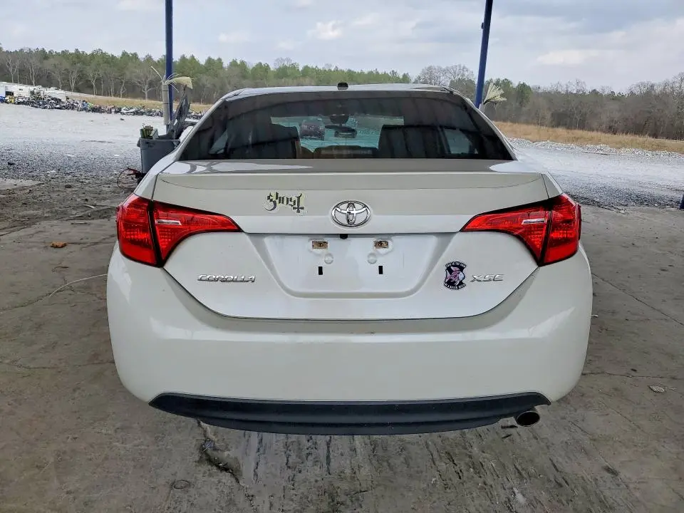 2018 TOYOTA COROLLA XSE  