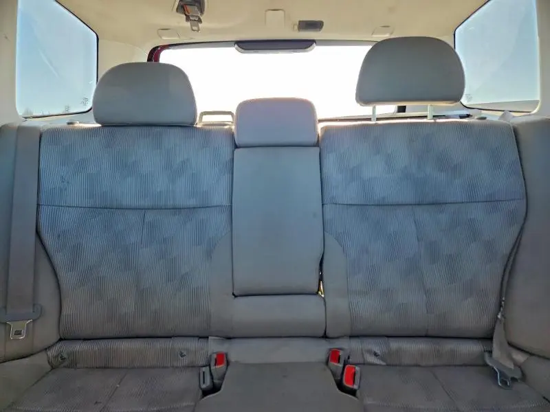 2010 SUBARU FORESTER XS  