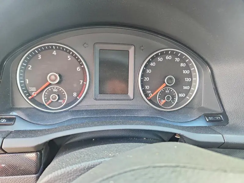 2010 VOLKSWAGEN JETTA SE  