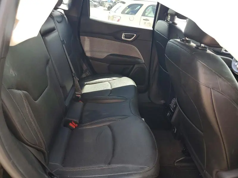 2023 JEEP COMPASS LATITUDE LUX  
