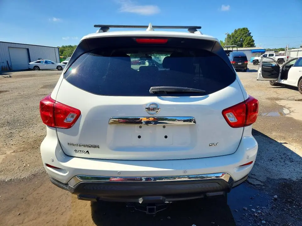 2019 NISSAN PATHFINDER SV  