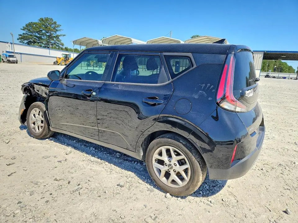 2024 KIA SOUL LX  