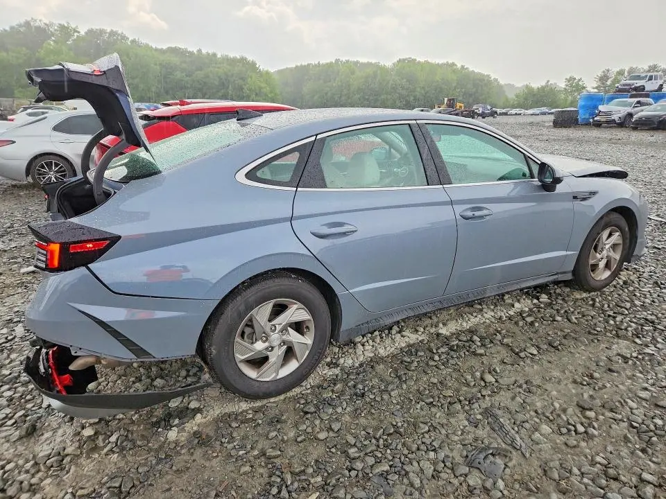 2025 HYUNDAI SONATA SE  