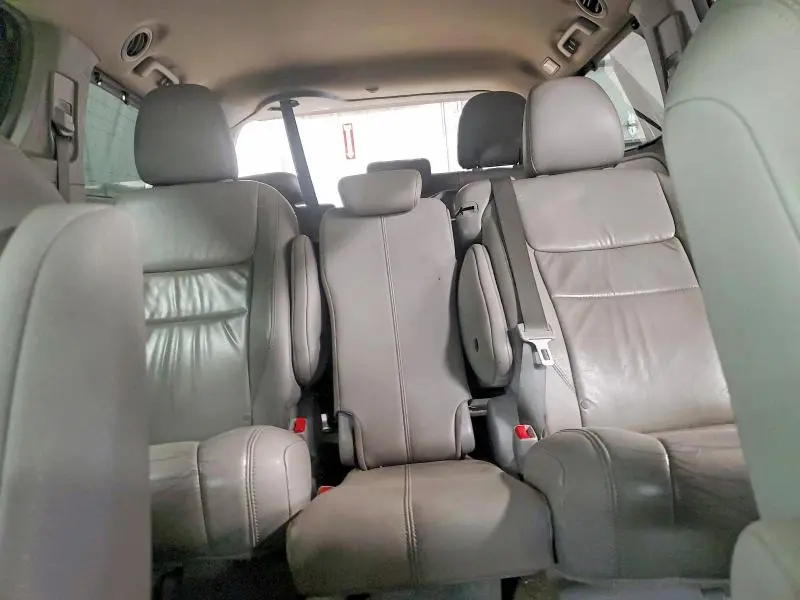 2015 TOYOTA SIENNA XLE 8-PASSENGER  