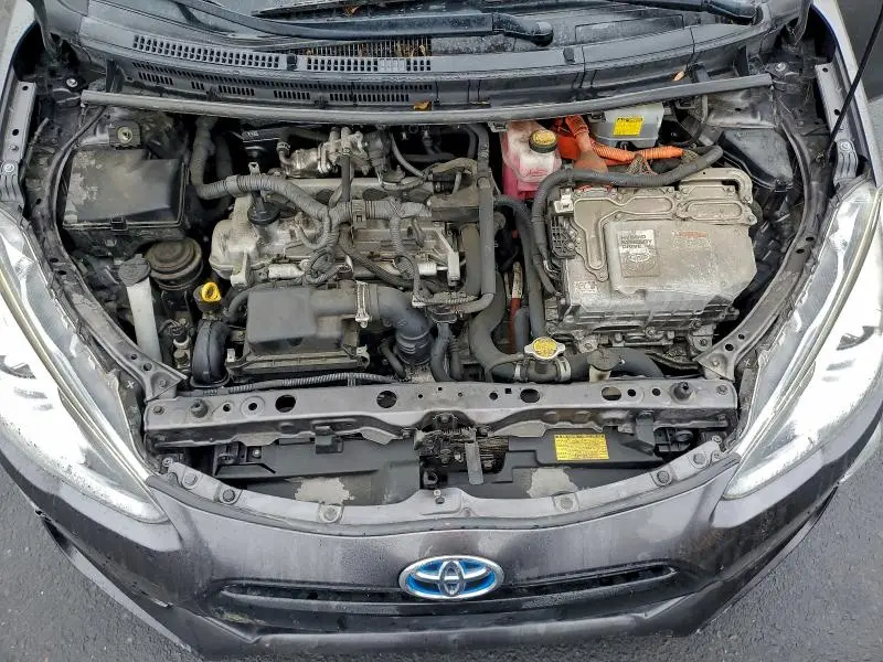 2015 TOYOTA PRIUS C TWO  