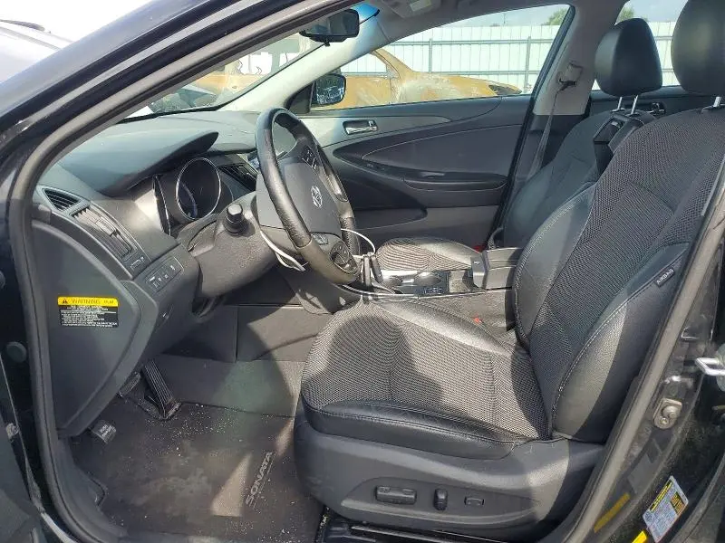 2013 HYUNDAI SONATA SE  