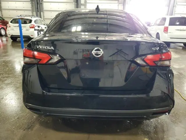 2021 NISSAN VERSA SV  