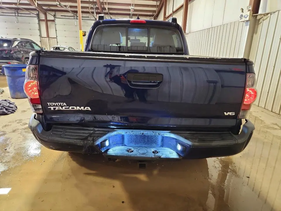 2012 TOYOTA TACOMA V6  
