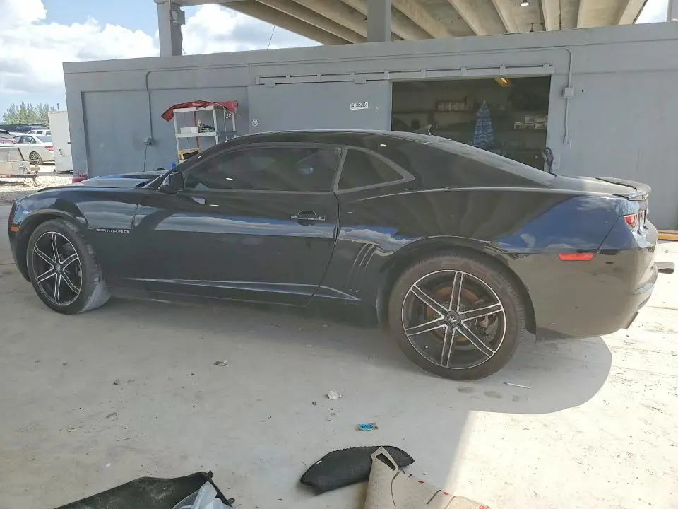 2013 CHEVROLET CAMARO LS  