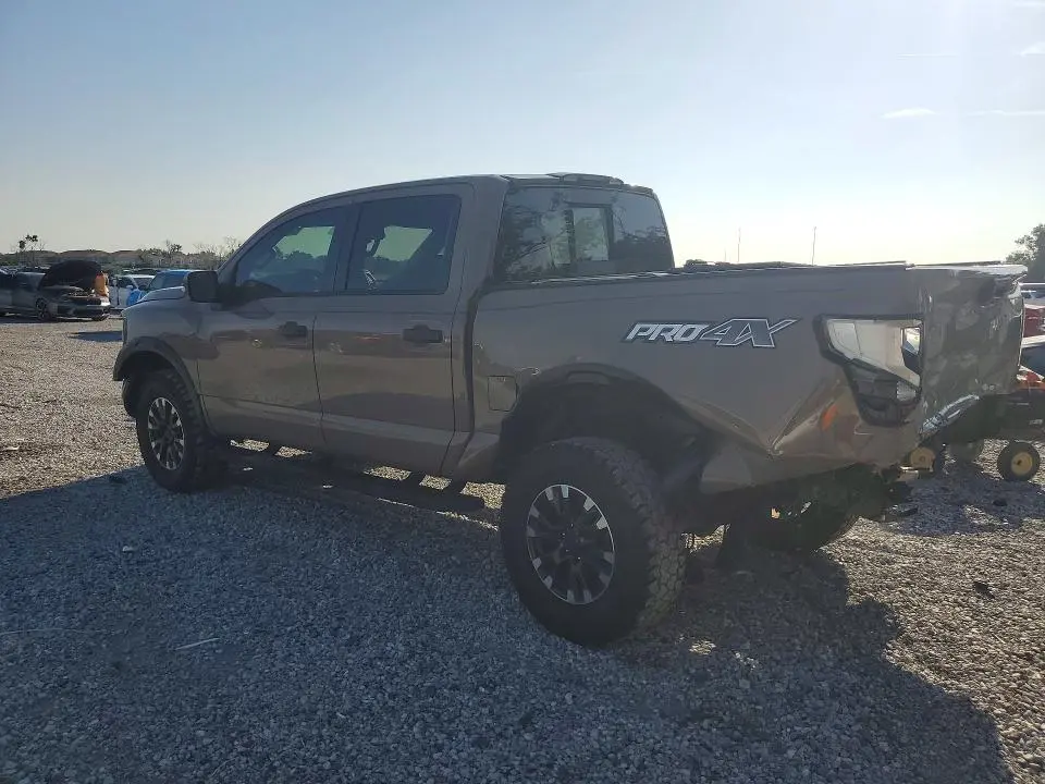 2021 NISSAN TITAN PRO-4X  