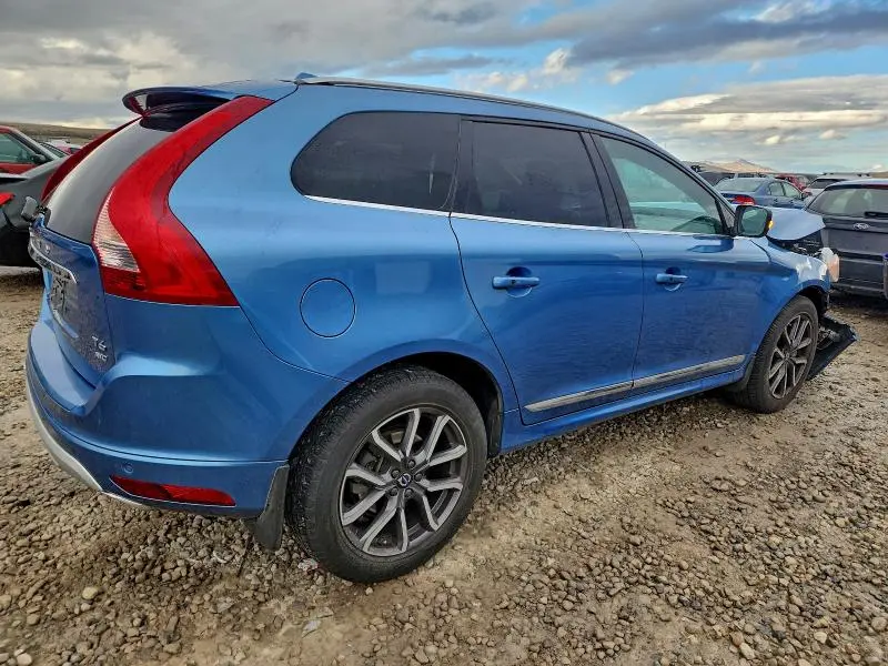 2017 VOLVO XC60 T6 DYNAMIC  