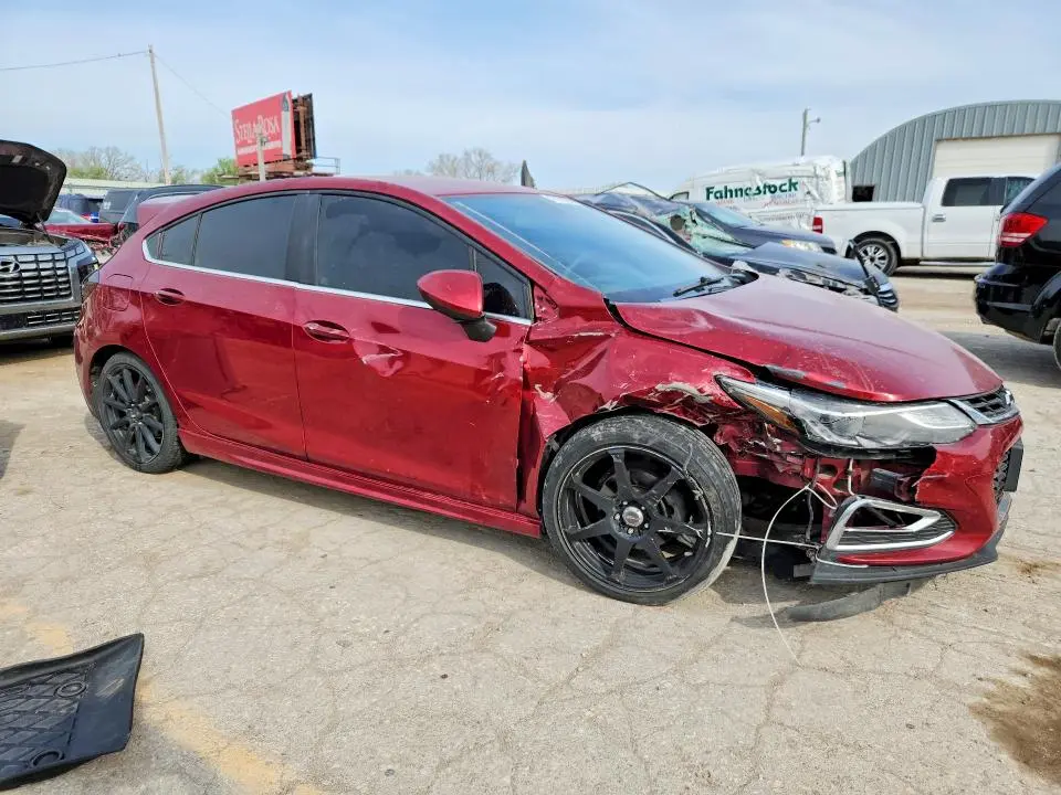 2017 CHEVROLET CRUZE LT  