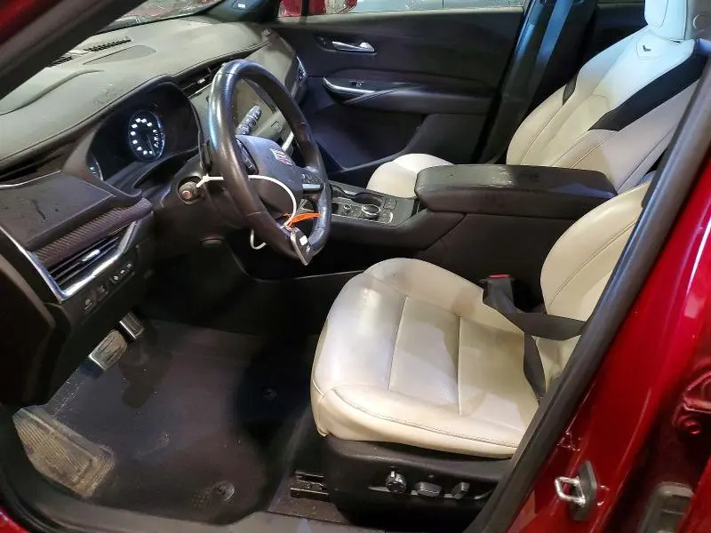 2020 CADILLAC XT4 SPORT  