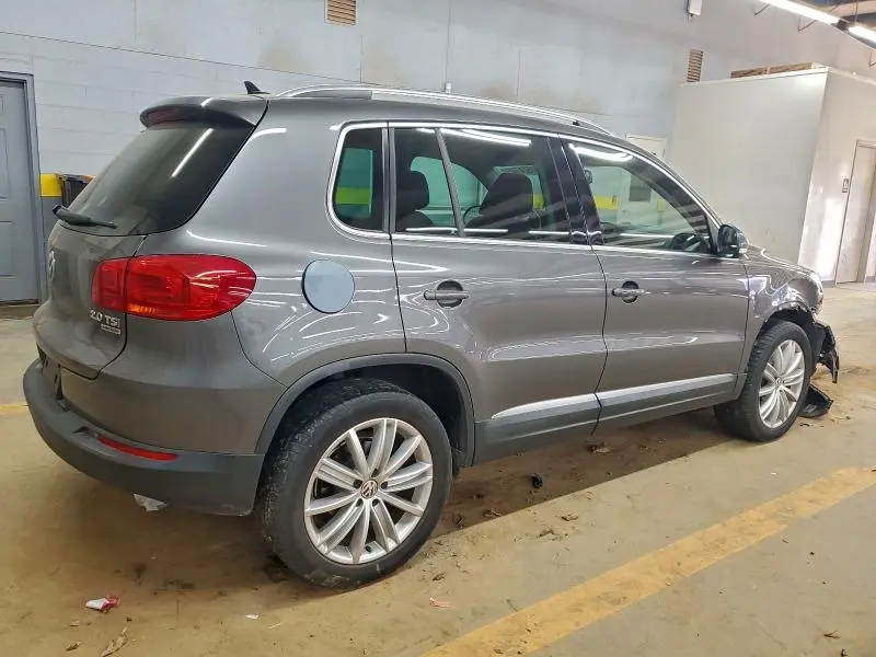 2015 VOLKSWAGEN TIGUAN S  