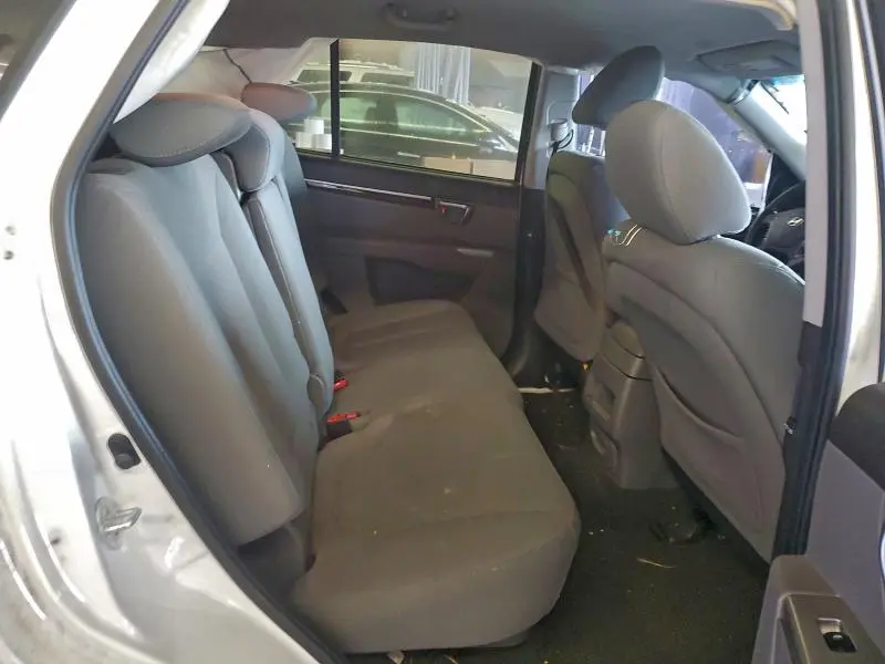 2012 HYUNDAI SANTA FE GLS  