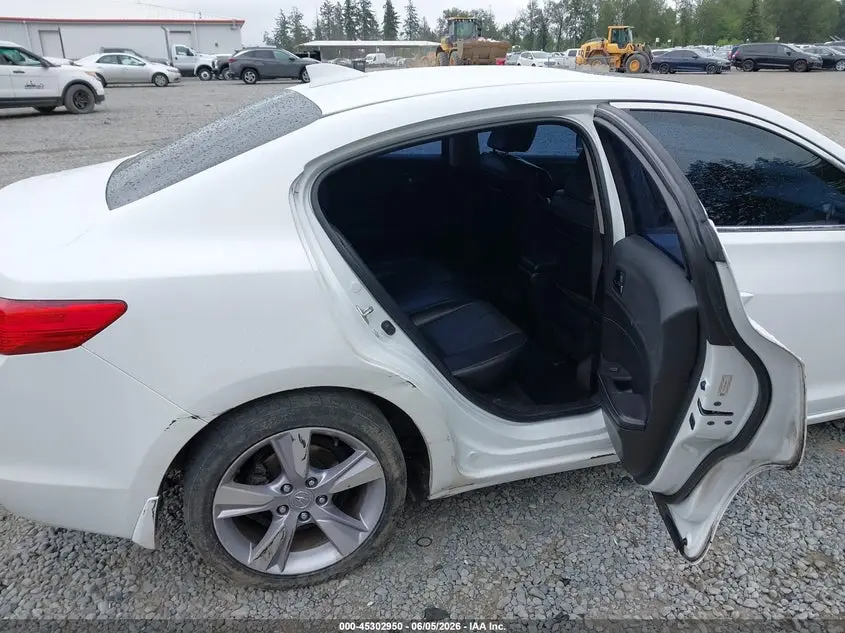 2013 ACURA ILX 2.4L