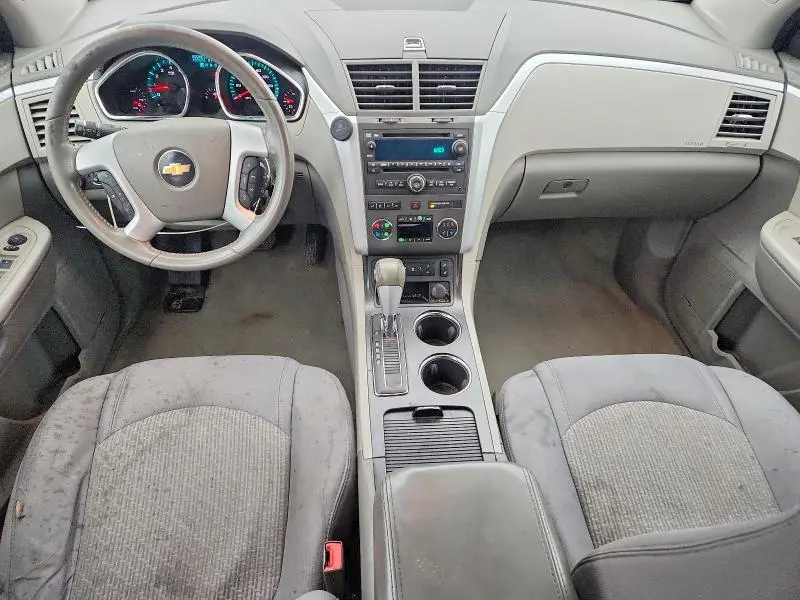 2011 CHEVROLET TRAVERSE LT  