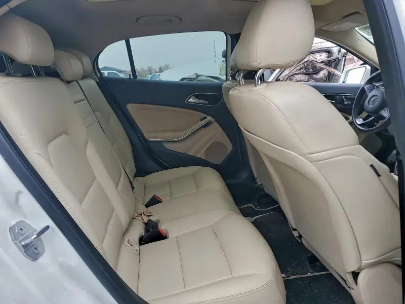 2019 MERCEDES-BENZ GLA 250  