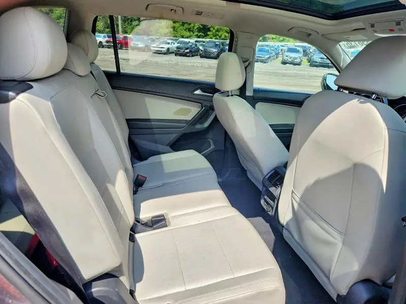 2021 VOLKSWAGEN TIGUAN SE  