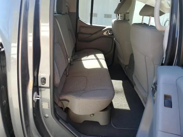2021 NISSAN FRONTIER S  
