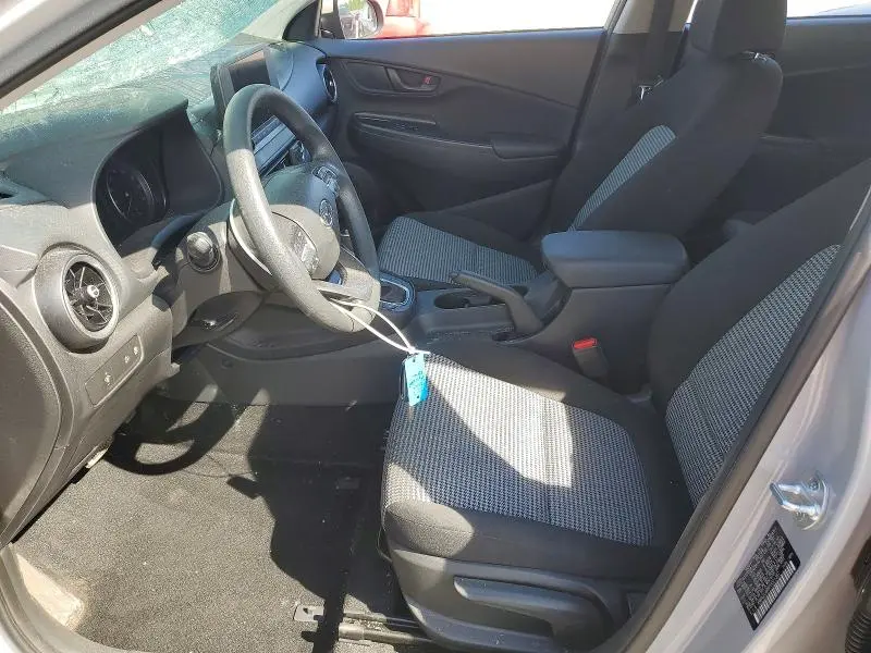 2023 HYUNDAI KONA SE  