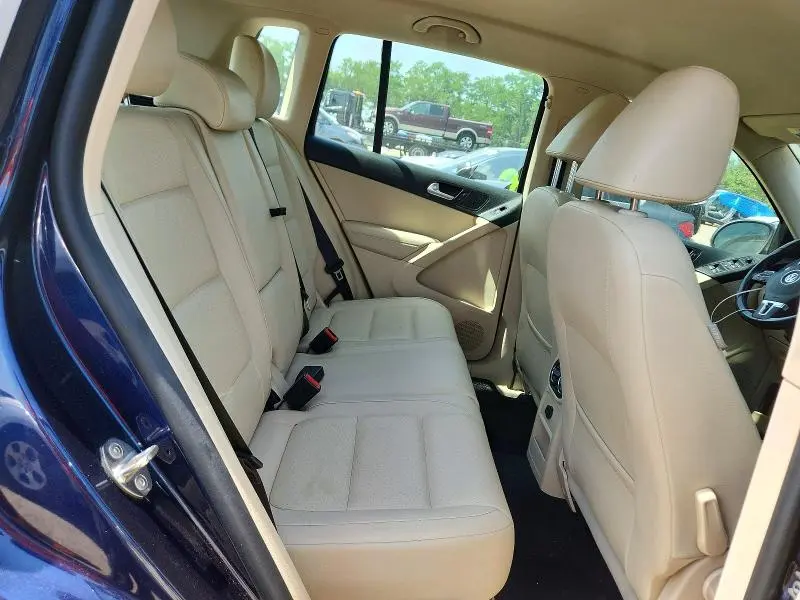 2016 VOLKSWAGEN TIGUAN S  