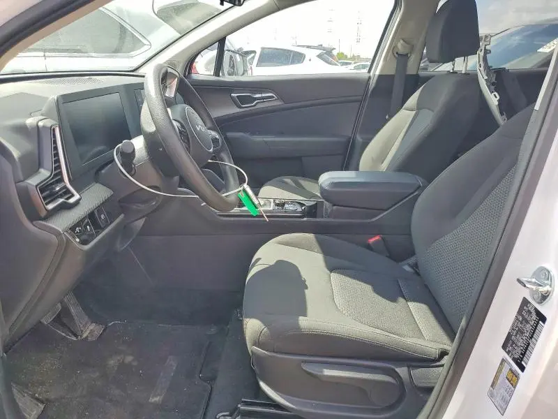 2025 KIA SPORTAGE LX  
