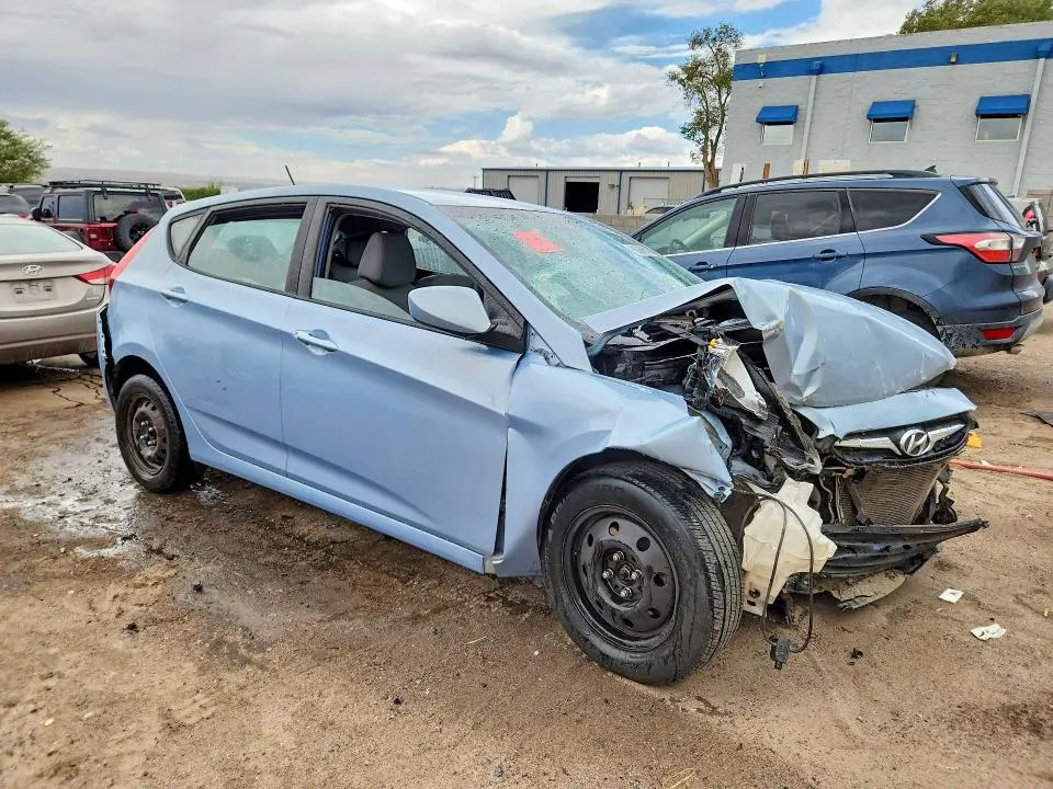 2012 HYUNDAI ACCENT GS  
