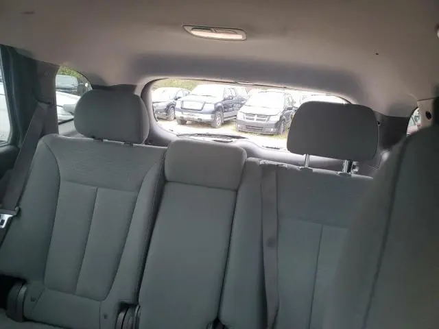 2011 HYUNDAI SANTA FE GLS  