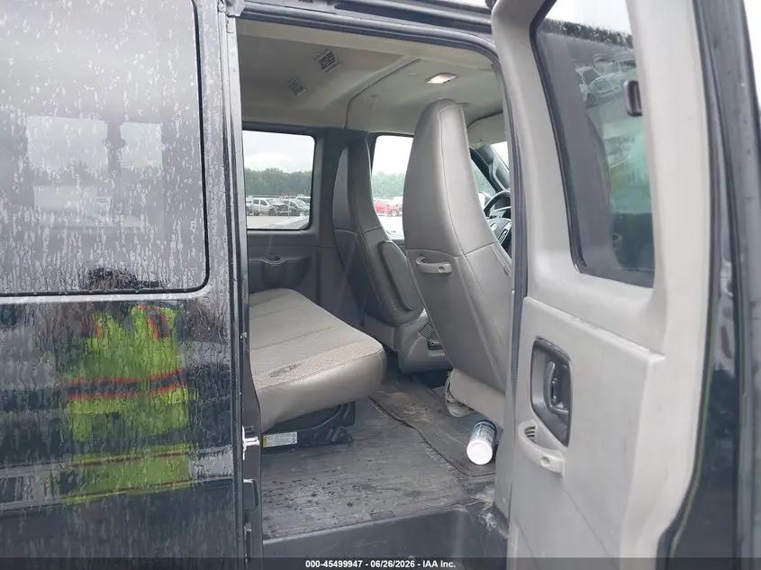 2017 CHEVROLET EXPRESS 3500 LT