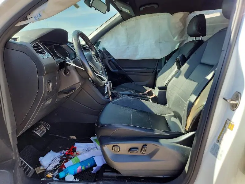 2021 VOLKSWAGEN TIGUAN SE  
